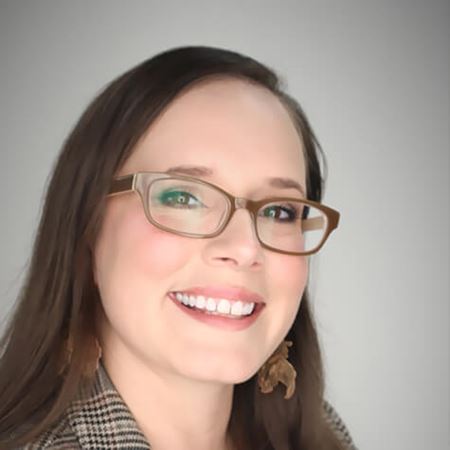 Candee Barris Headshot