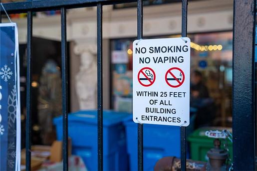 No smoking no vaping logos