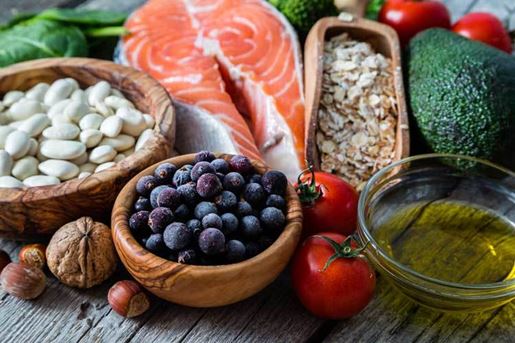 selection of food that is good for the heart